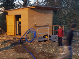 Die Felsenhütte wurde verkabelt