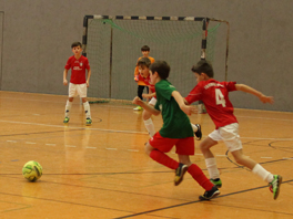 Spitzenspiel beim Turbine-Hallencup zwischen Magdeburg und Turbine