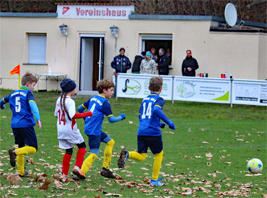 Unsere E2-Junioren gewinnen 16:0 in Raßnitz
