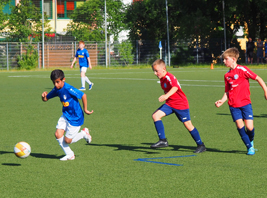 Turbines E1-Junioren (blau) unterliegen dem VfL Halle 96