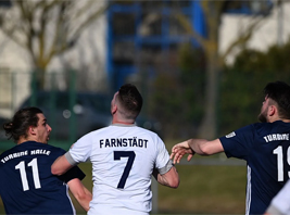 Moritz Alicke (links) und Waldi Ermolaev verlieren mit Turbine 0:1 in Farnstädt (Foto: Andreas Krause / FuPa.net)